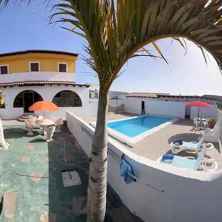 Duke Con Piscina En Charco Del Pino * غراناديا دي أبونا
