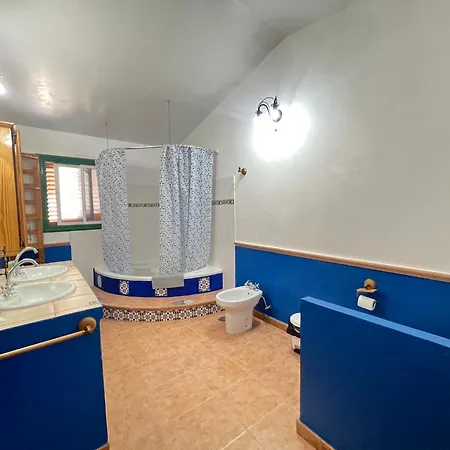 Vila Duke Con Piscina En Charco Del Pino